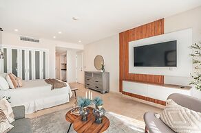 Modern Studio With Ocean View in Punta Palmera