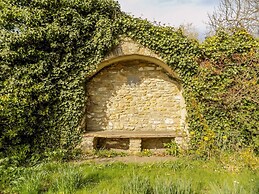 Alice's Cottage