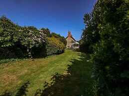 Alice's Cottage