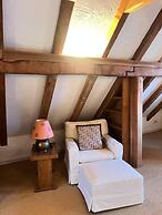 Luxury Brick and Flint House in Funtington
