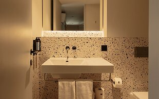 Vandoma Serviced Apartments
