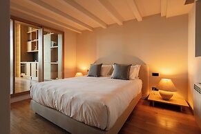 Vandoma Serviced Apartments