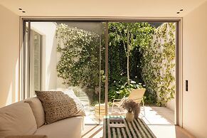 Vandoma Serviced Apartments