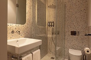 Vandoma Serviced Apartments