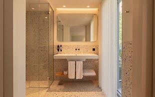 Vandoma Serviced Apartments