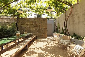 Vandoma Serviced Apartments