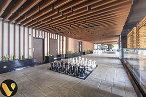 Vogue | Business Bay with full Burj Khalifa View