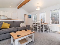 Bowness Bay Lodge
