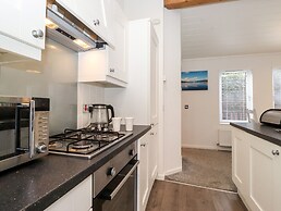 Bowness Bay Lodge