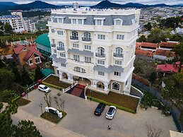 calyssa hotels & village