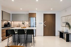 Pristine 1BR Beach Isle Emaar Beachfront