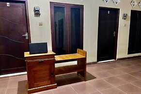 OYO Life 93504 Kost Krisna