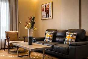 Redwaves Hotel