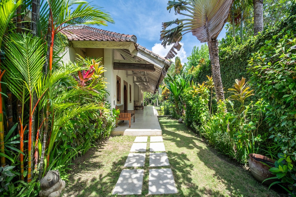 Villa Gembira, Seminyak