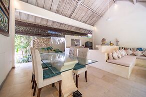 Villa Gembira, Seminyak
