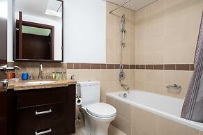 BellaVista -2 BR Apartment Fountain View