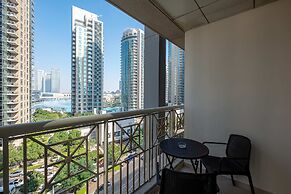 BellaVista -2 BR Apartment Fountain View