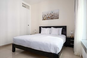 BellaVista -2 BR Apartment Fountain View