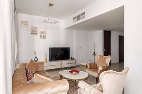 BellaVista -2 BR Apartment Fountain View