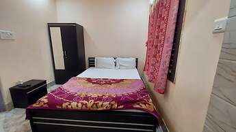 Goroomgo M S M Residency Puri