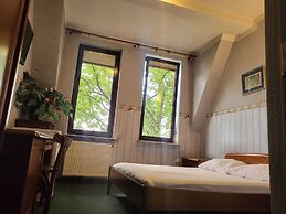 Hostel Bialoleka - Free Parking, Fast Wifi