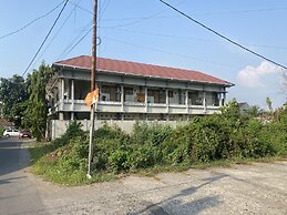 OYO Life 93258 Kos Sahabat