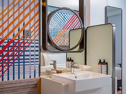 Mercure Bangkok Surawong