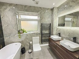 4-bed House in Wetherby, Sleeps 8, Near York