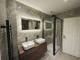 4-bed House in Wetherby, Sleeps 8, Near York
