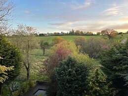 4-bed House in Wetherby, Sleeps 8, Near York