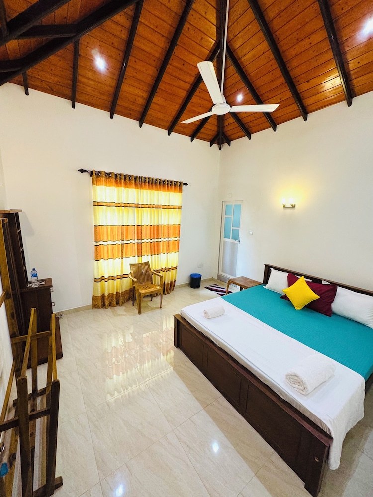 Ahasna Family Villa