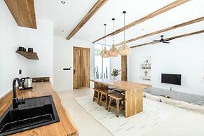 ULU 3 · 2br Villa