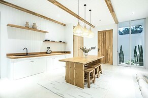 ULU 3 · 2br Villa