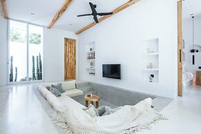 ULU 3 · 2br Villa