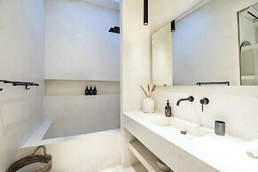 ULU 3 · 2br Villa