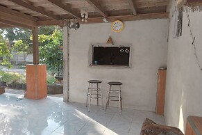 OYO Life 93015 Kos Anto