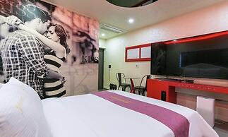 HERA DRIVE IN HOTEL