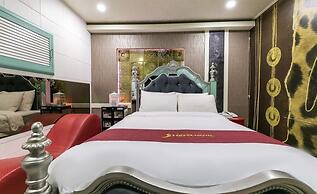 HERA DRIVE IN HOTEL