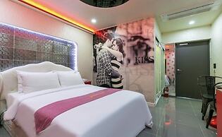 HERA DRIVE IN HOTEL