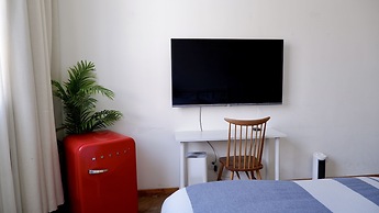 Iris House Hotel