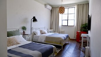 Iris House Hotel