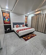 Annapurna Executive