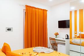 Summer Colors rooms & apartments