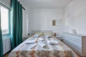 Venice H&S APT Private Room With AC