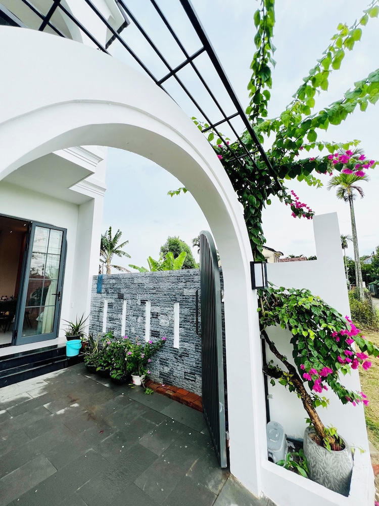 Hoi An Pinus Boutique