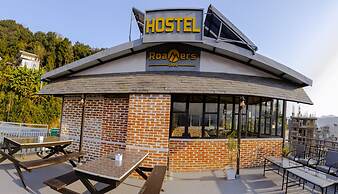 Roamers Inn - Hostel