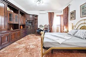 Apt Venice City