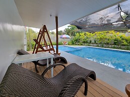CMJ Private Resort