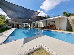 CMJ Private Resort