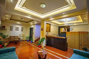 Q Saina's Mapham Darjeeling